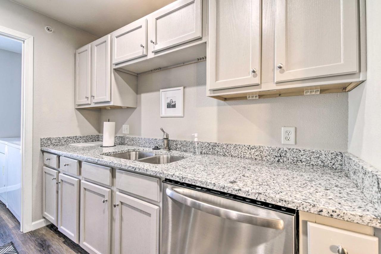 Pet-Friendly Branson Condo With Shared Pool! Exterior photo