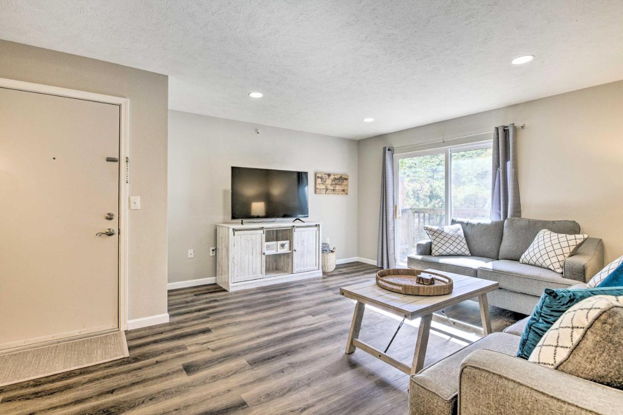 Pet-Friendly Branson Condo With Shared Pool! Exterior photo
