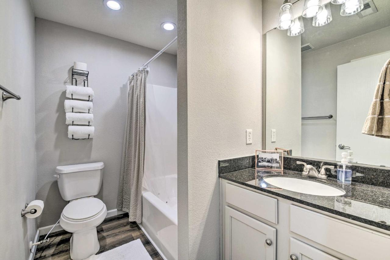 Pet-Friendly Branson Condo With Shared Pool! Exterior photo